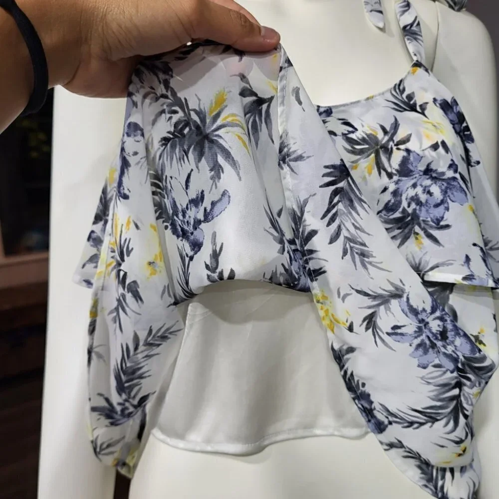 HEATHER - Ruffleed tops - Picture 5 of 7